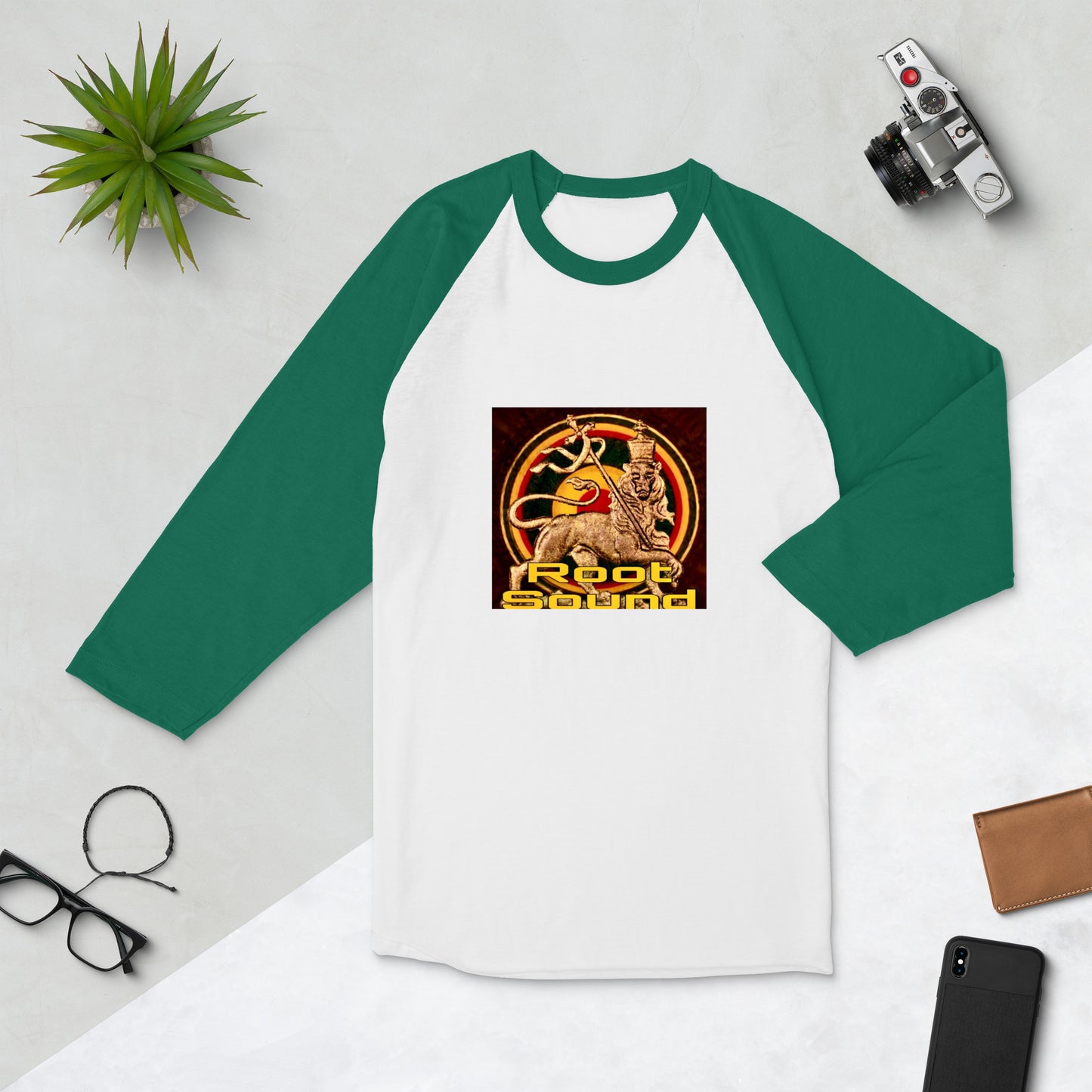 'Root Sound' 3/4 sleeve raglan shirt